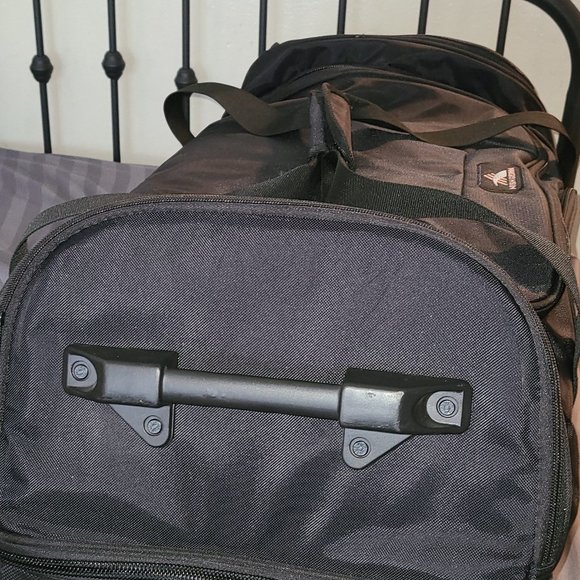 30" long High Sierra rolling suitcase - Picture 2 of 7